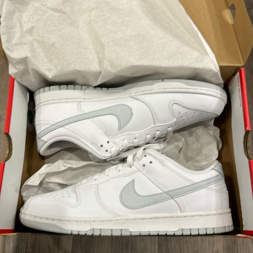 Nike dunk low retro size 11 white/pure platinum